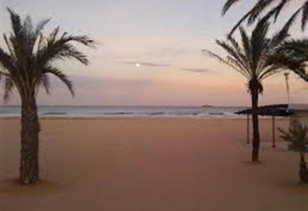 Sun Sea And Culture In Valencia Exterior photo